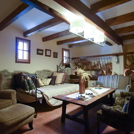 Country house Turisme Rural Mas Isoles Ripoll